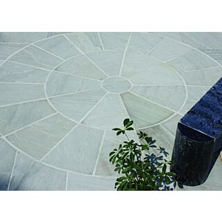 Denastone Calibrated Riven Natural Stone Paving Grey Circle Kit